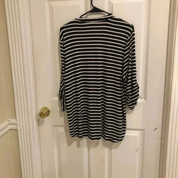 Calvin Klein/ striped xlg tee - Picture 4 of 5